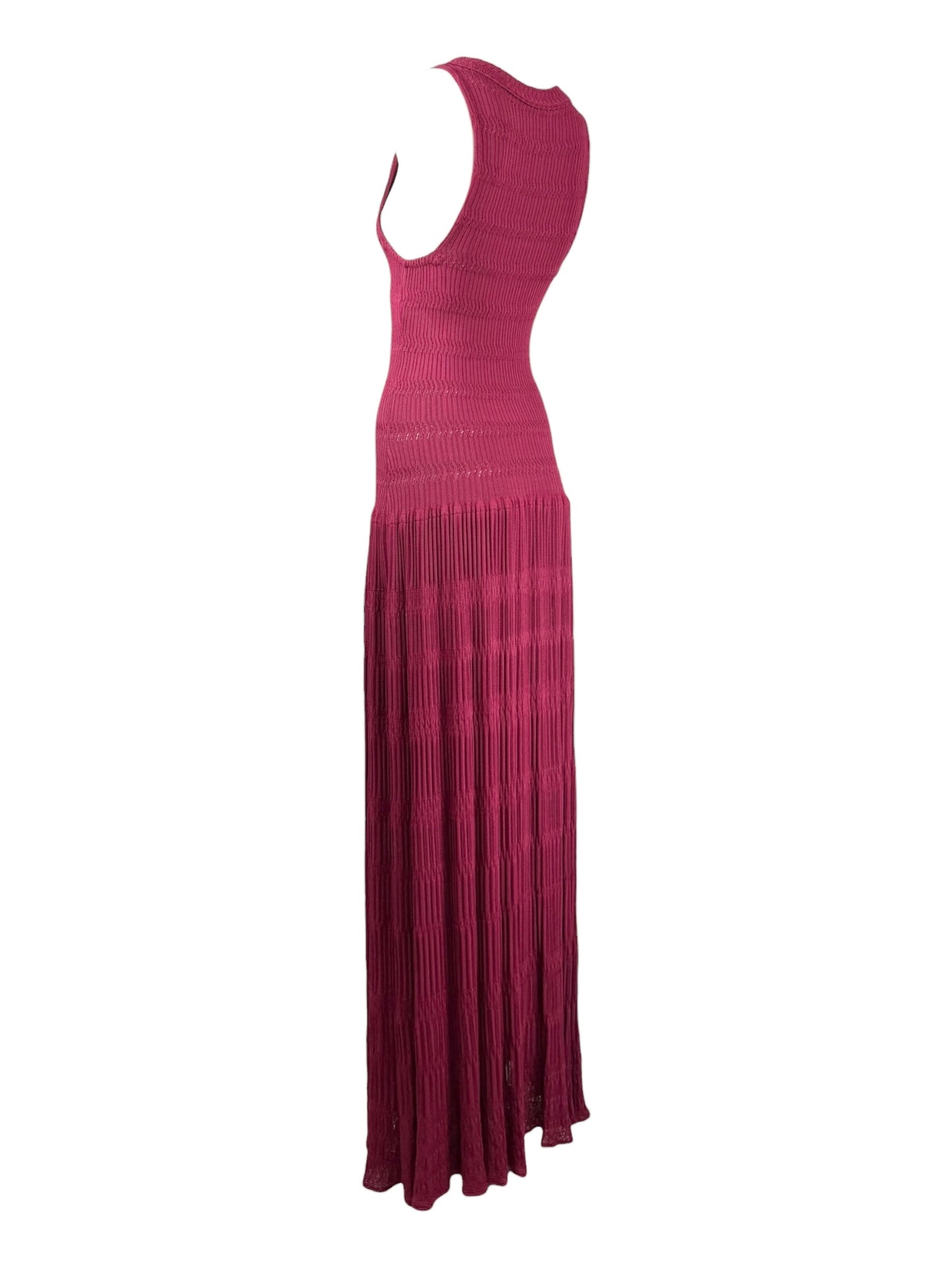 Alaïa - Long sleeveless dress in burgundy knit