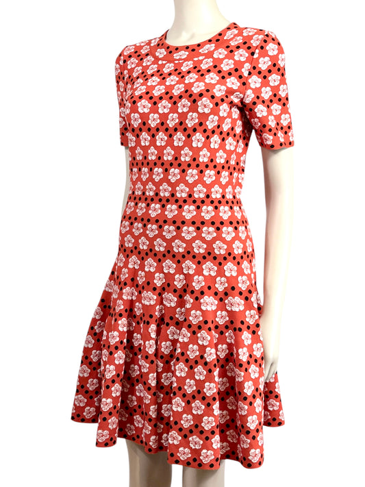 Alaia Resort 2019 orange knit skater dress