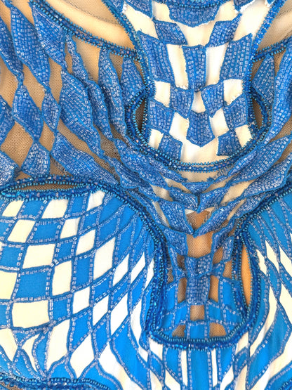 Atelier Versace Spring 2016 Maxi beaded geometric white blue dress