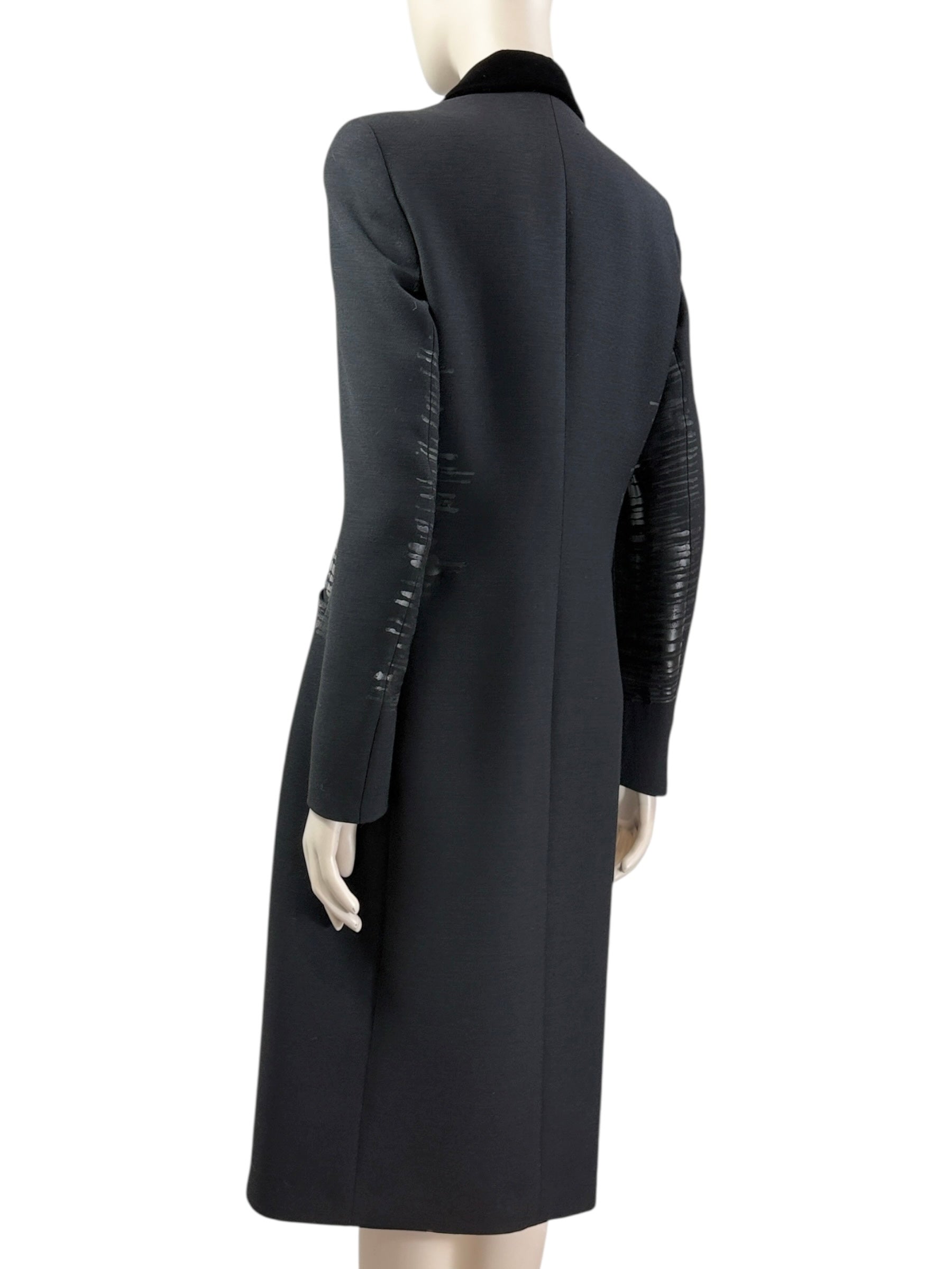 Bottega Veneta Tomas Maier Fall 2012 Look 1 Black wool coat