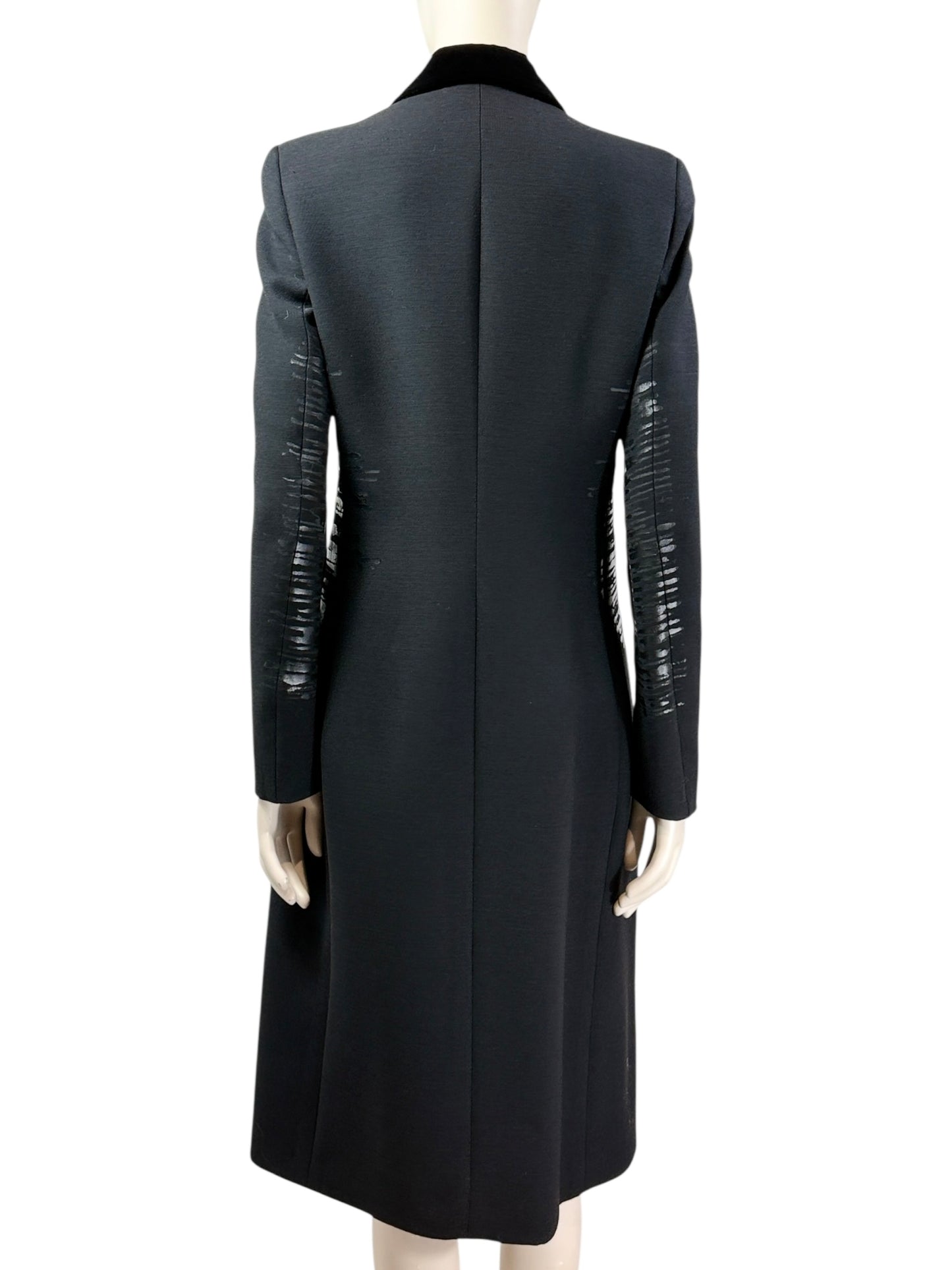 Bottega Veneta Tomas Maier Fall 2012 Look 1 Black wool coat