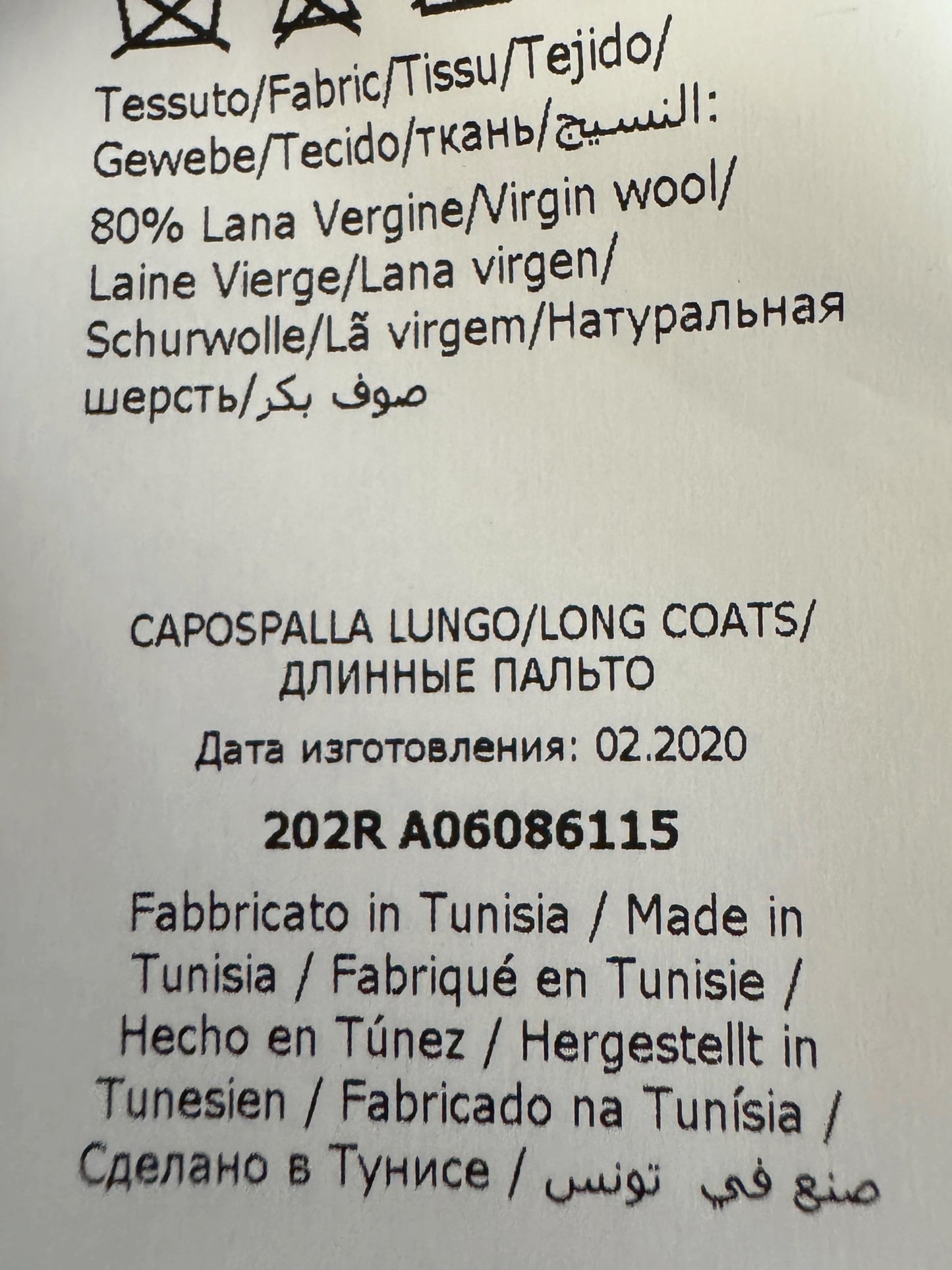 Boutique Moschino Jeremy Scott Fall 2020 Red wool coat swan collar