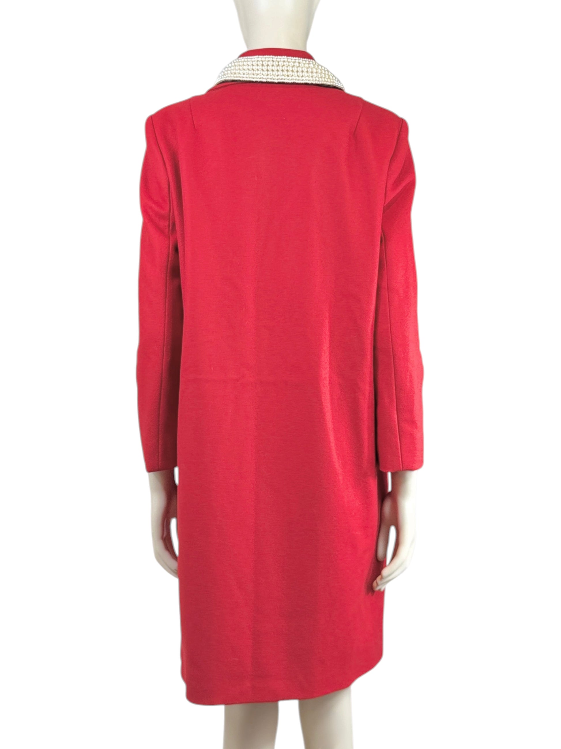 Boutique Moschino Jeremy Scott Fall 2020 Red wool coat swan collar