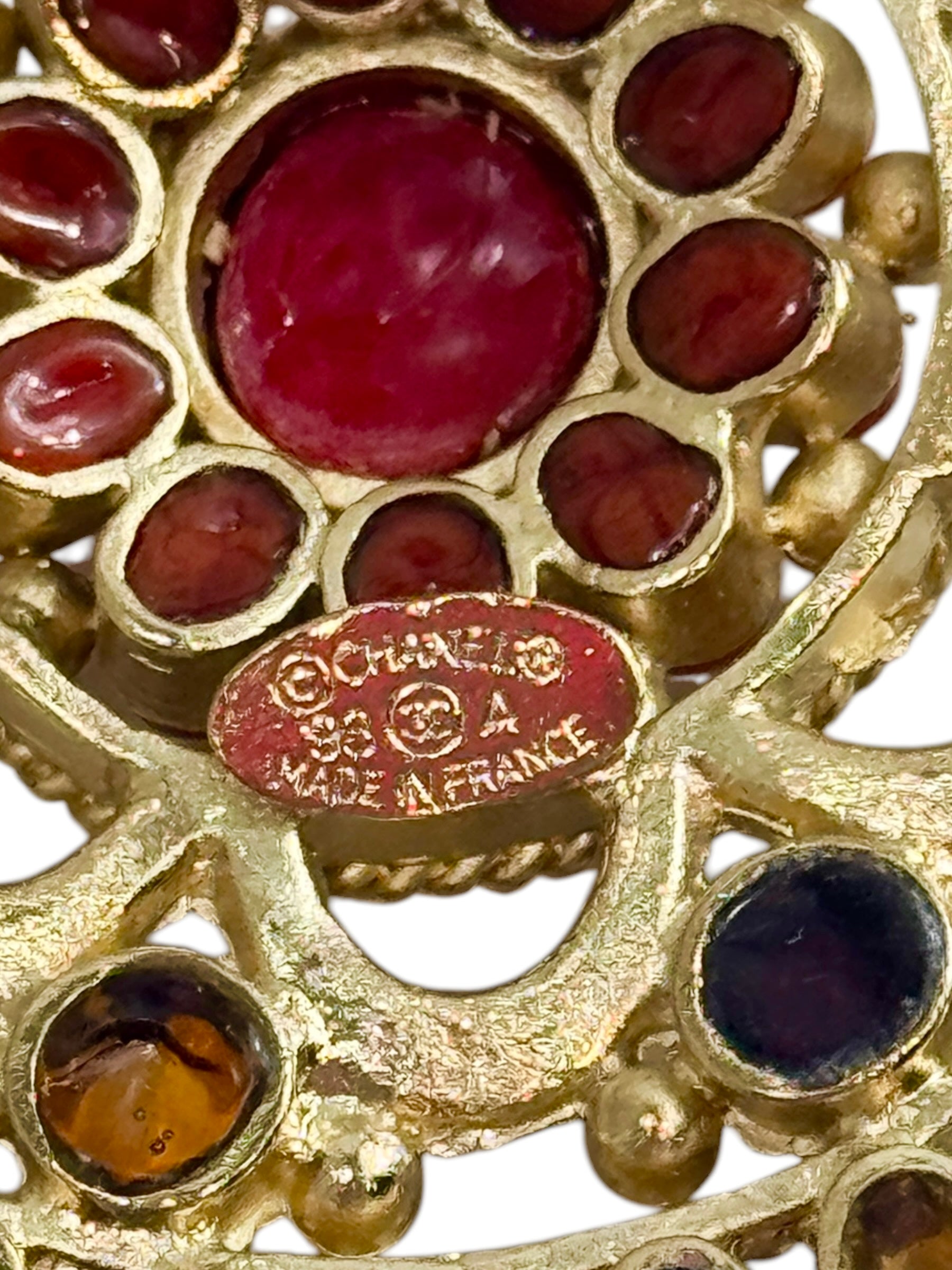 Chanel Gripoix Fall 1993 Glass Gilded metal brooch