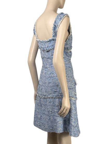 Chanel  Karl Lagerfeld - Spring/Summer 2014  - Sleeveless blue and white tweed dress 4