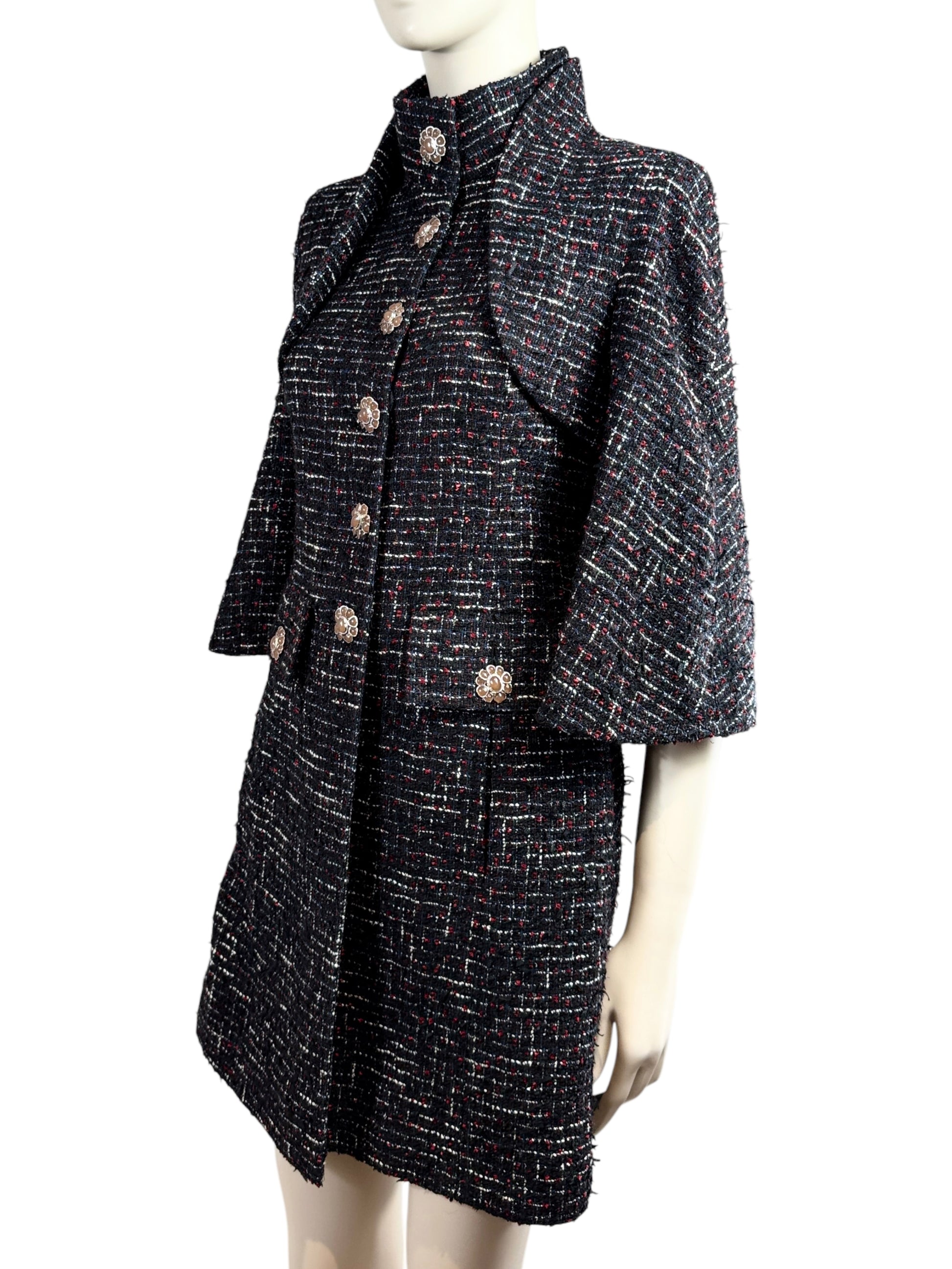 Chanel Karl Lagerfeld Resort 2015 Dubai Look 14 Gripoix Tweed coat