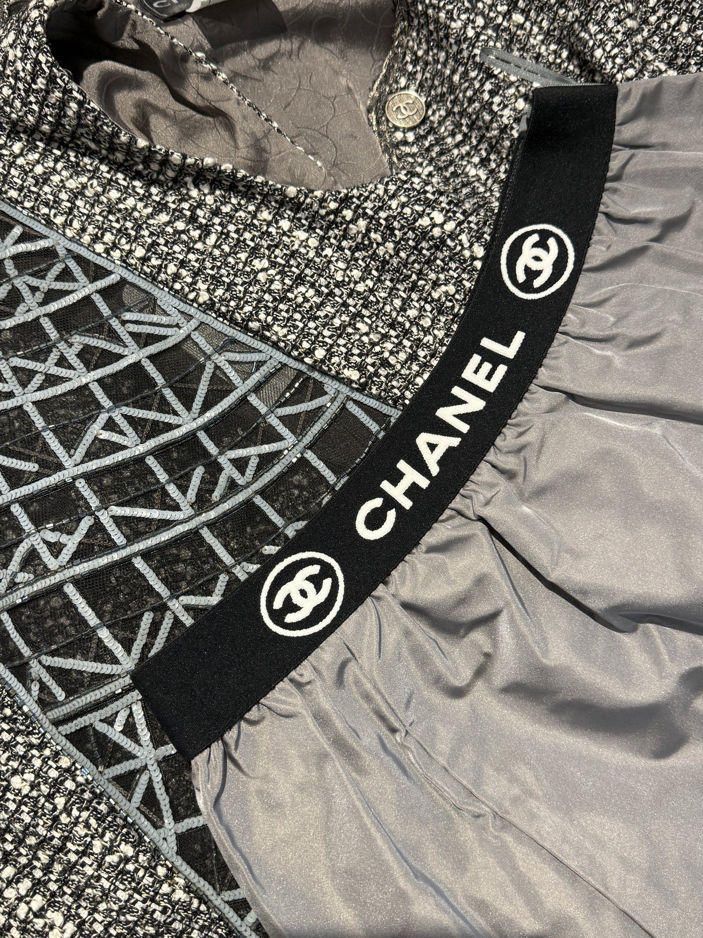 Chanel Karl Lagerfeld Spring 2006 Grey tweed suit