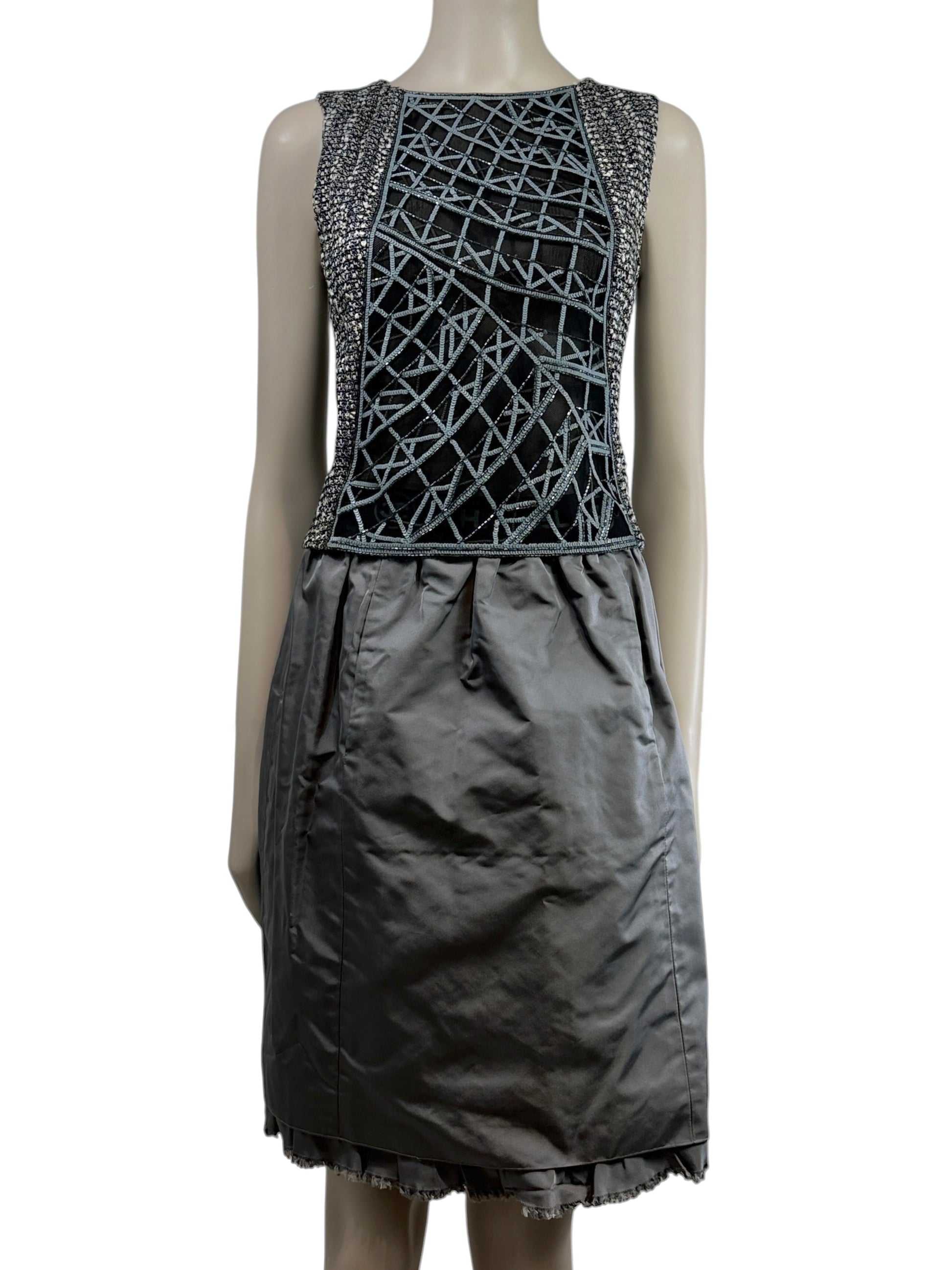 Chanel Karl Lagerfeld Spring 2006 Grey tweed suit