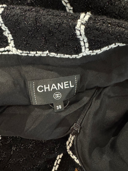 Chanel Virginie Viard Spring 2020 Look 13 Short tweed cropped trousers