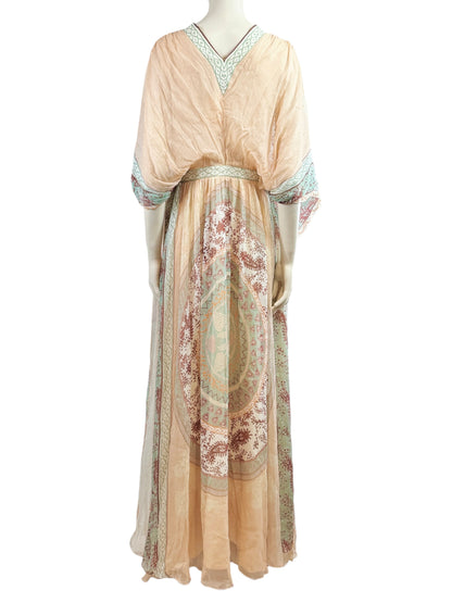 Chloé Natacha Ramsay Levy Resort 2018 Look 20 Maxi crepe silk printed dress