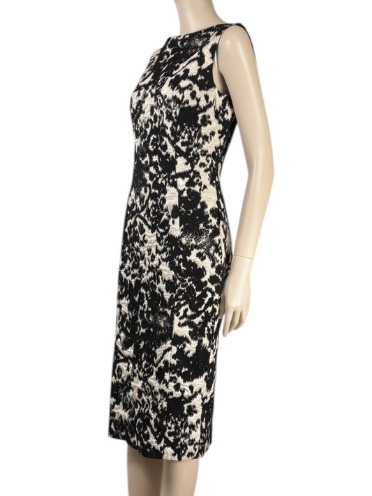 Christian Dior Bill Gayten - Autumn/Winter 2012-2013  - Sleeveless dress in white and black wool and silk