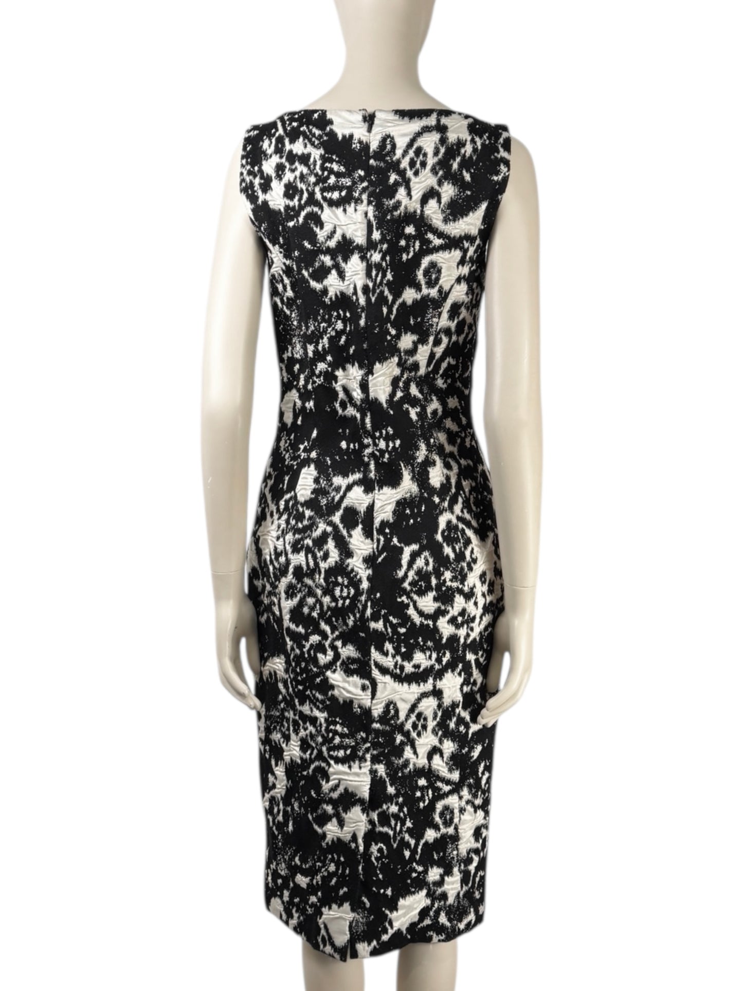 Christian Dior Bill Gayten - Autumn/Winter 2012-2013  - Sleeveless dress in white and black wool and silk