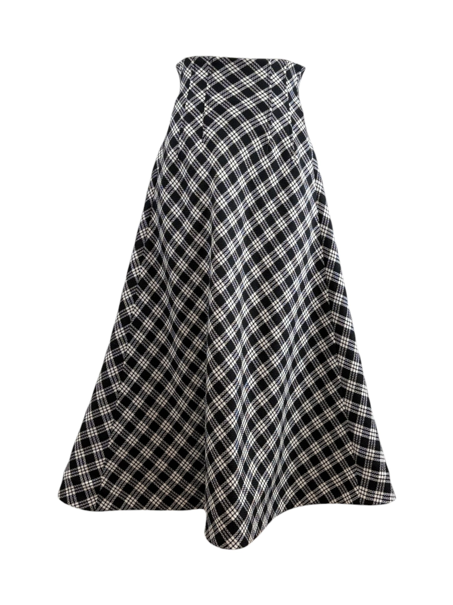 Christian Dior Maria Grazia Chiuri Fall 2022 Look 39 long plaid skirt