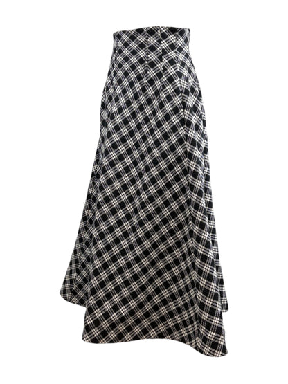 Christian Dior Maria Grazia Chiuri Fall 2022 Look 39 long plaid skirt