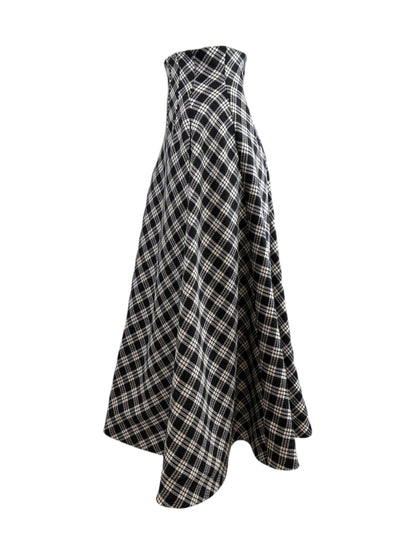 Christian Dior Maria Grazia Chiuri Fall 2022 Look 39 long plaid skirt
