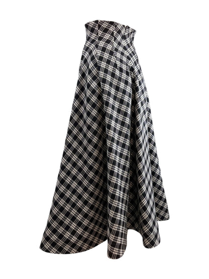 Christian Dior Maria Grazia Chiuri Fall 2022 Look 39 long plaid skirt