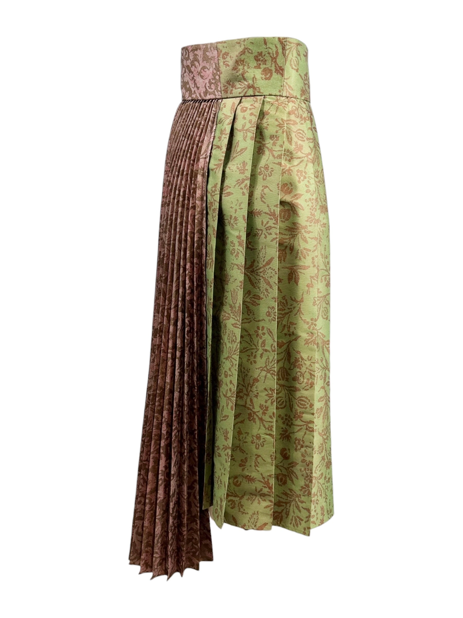 Christian Dior Maria Grazia Chiuri Fall 2022 Look 67 floral printed pleated skirt