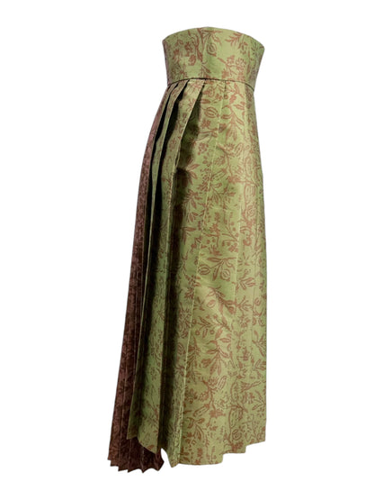Christian Dior Maria Grazia Chiuri Fall 2022 Look 67 floral printed pleated skirt