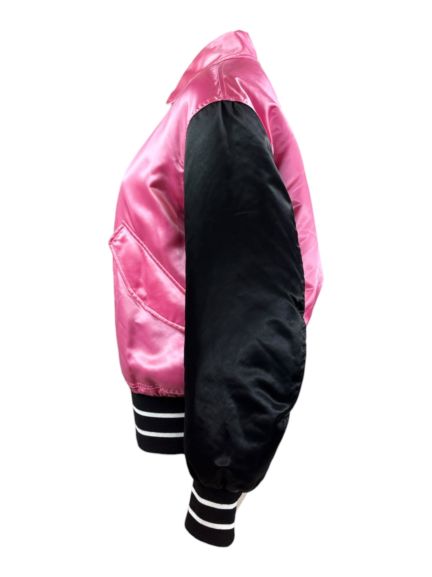 Christian Dior Maria Grazia Chiuri Spring 2022 Look 39 black pink bombers