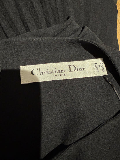 Christian Dior  Raf Simons - Resort 2014  - Sleeveless asymmetrical dress in black silk crepe, partially pleated 8
