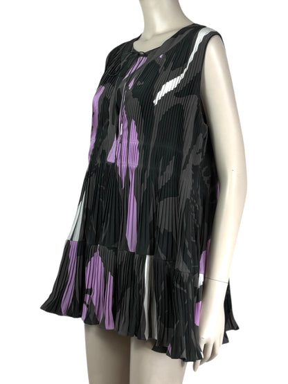 Christian Dior  Raf Simons - Resort 2016  - Look 18 - Sleeveless tunic in partially pleated printed silk