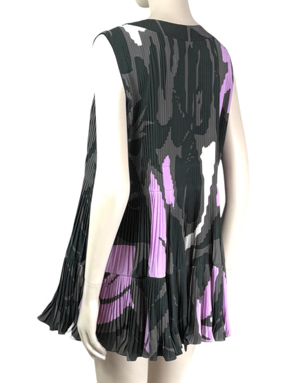 Christian Dior  Raf Simons - Resort 2016  - Look 18 - Sleeveless tunic in partially pleated printed silk
