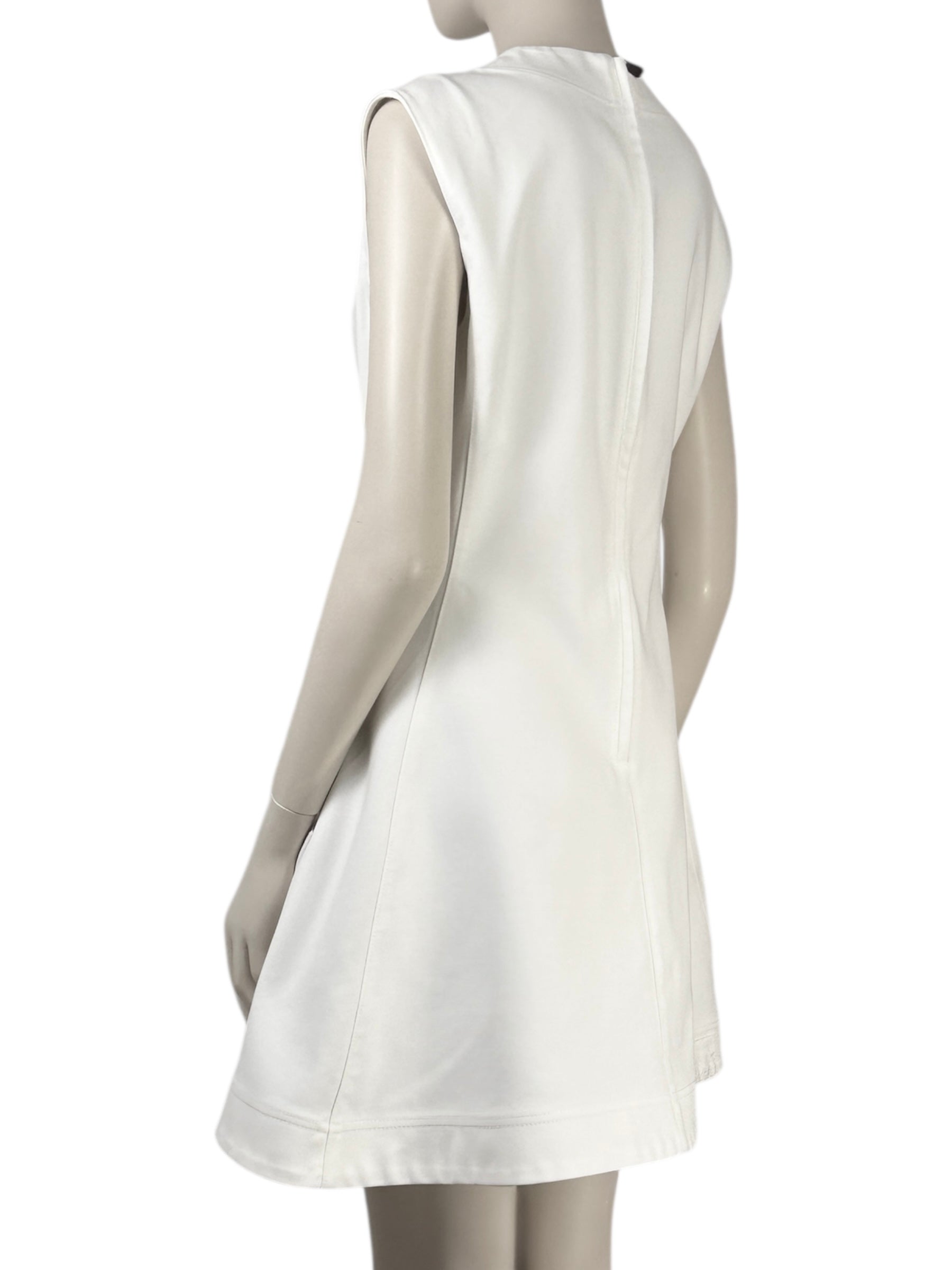 Christian Dior  Raf Simons - Resort 2016  - Sleeveless zip-up dress in white cotton, two pockets embroidered with silver glass beads