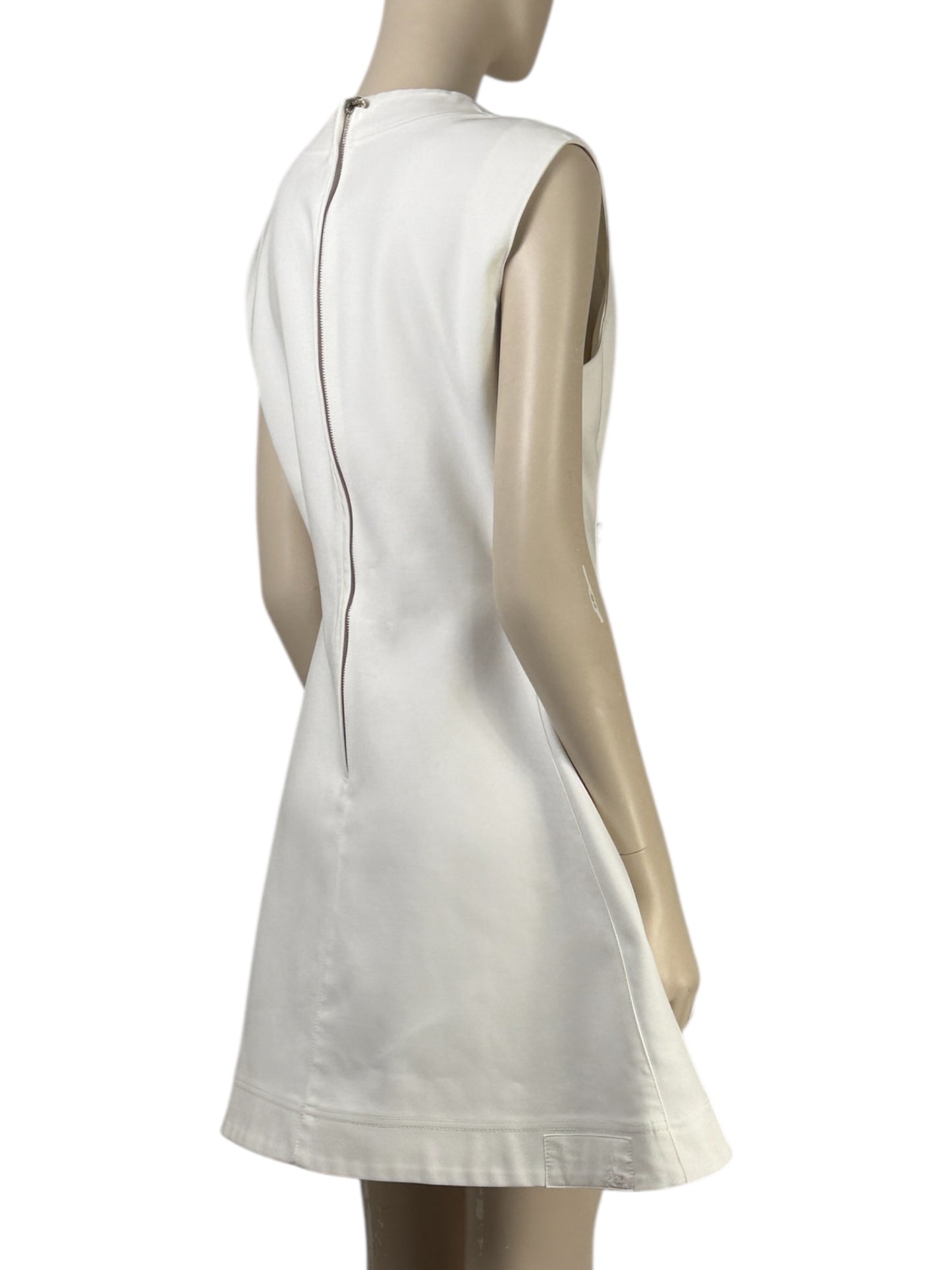 Christian Dior  Raf Simons - Resort 2016  - Sleeveless zip-up dress in white cotton, two pockets embroidered with silver glass beads