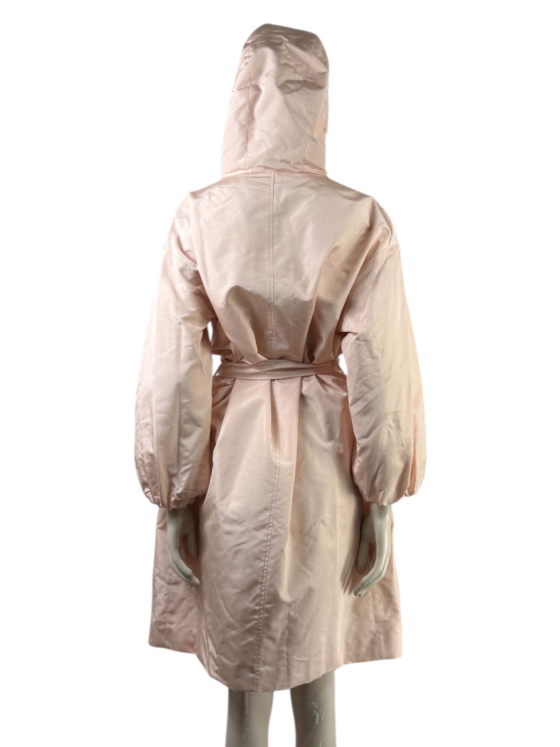 Christian_Dior_Raf_Simons_Fall_2015_Parka_ceinture_rose_3