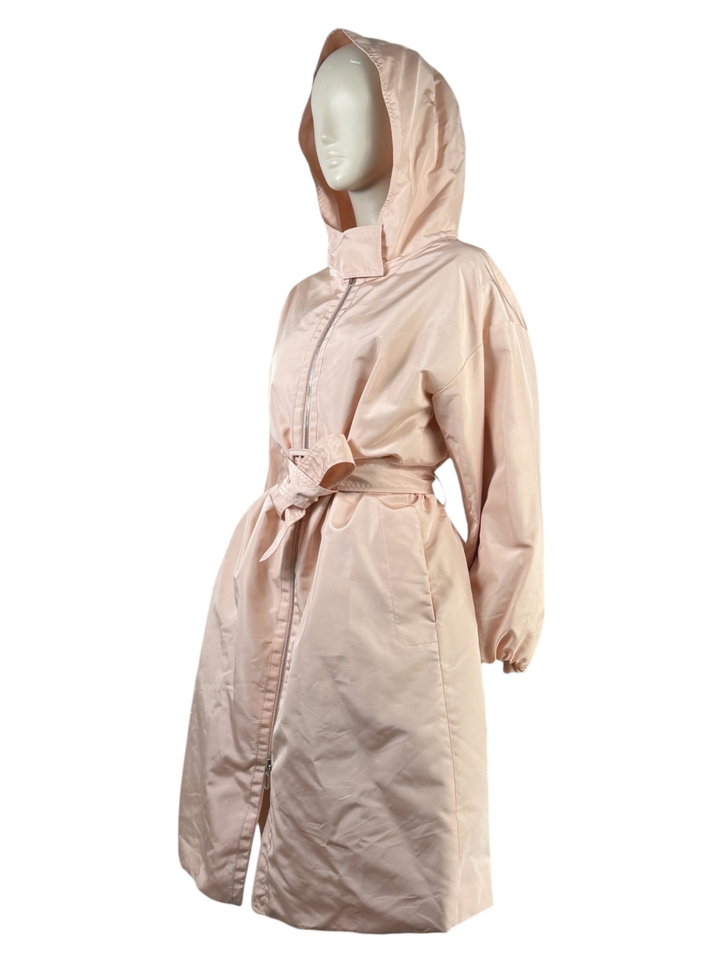 Christian_Dior_Raf_Simons_Fall_2015_Parka_ceinture_rose_5