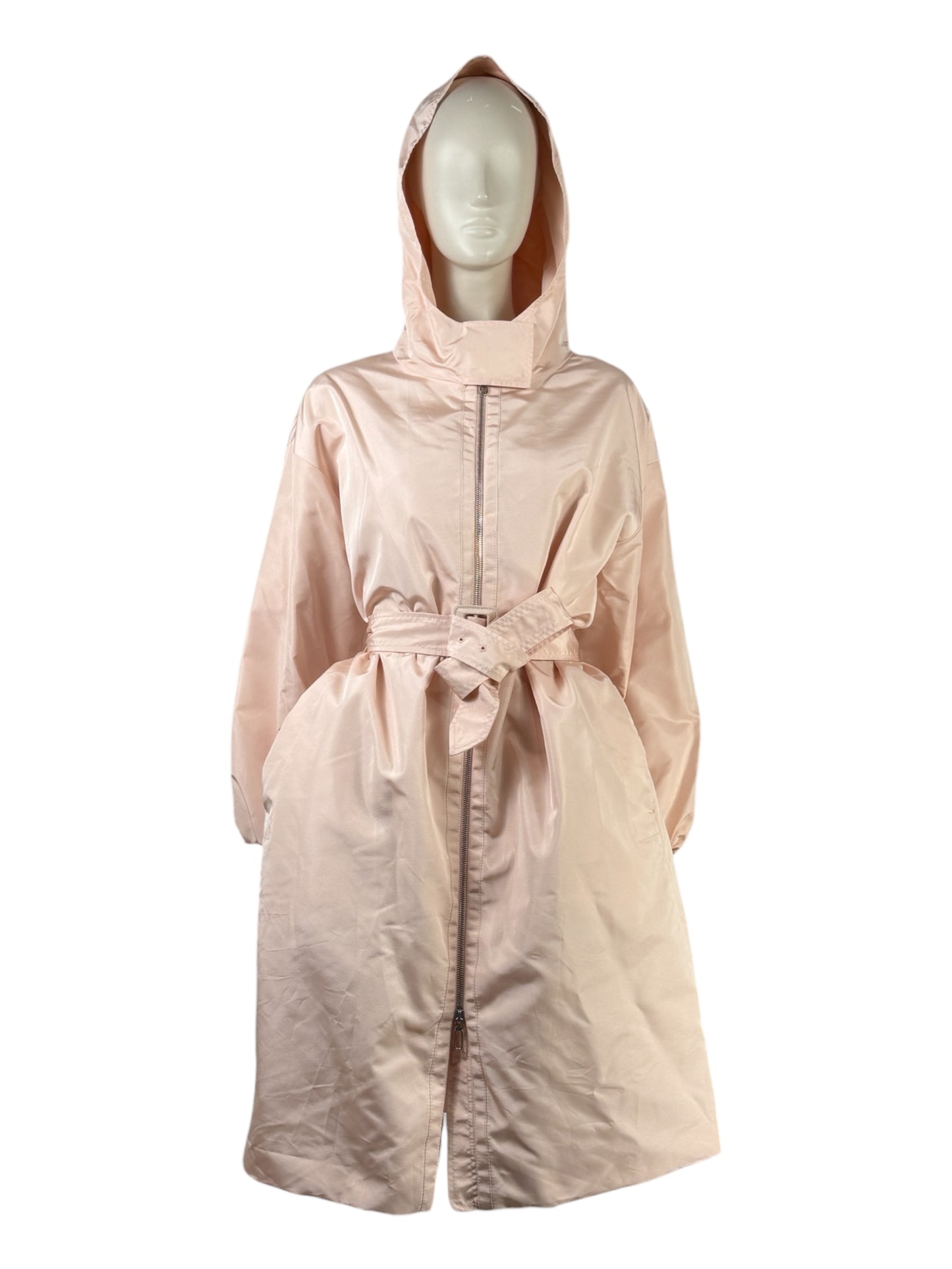 Christian_Dior_Raf_Simons_Fall_2015_Parka_ceinture_rose_6