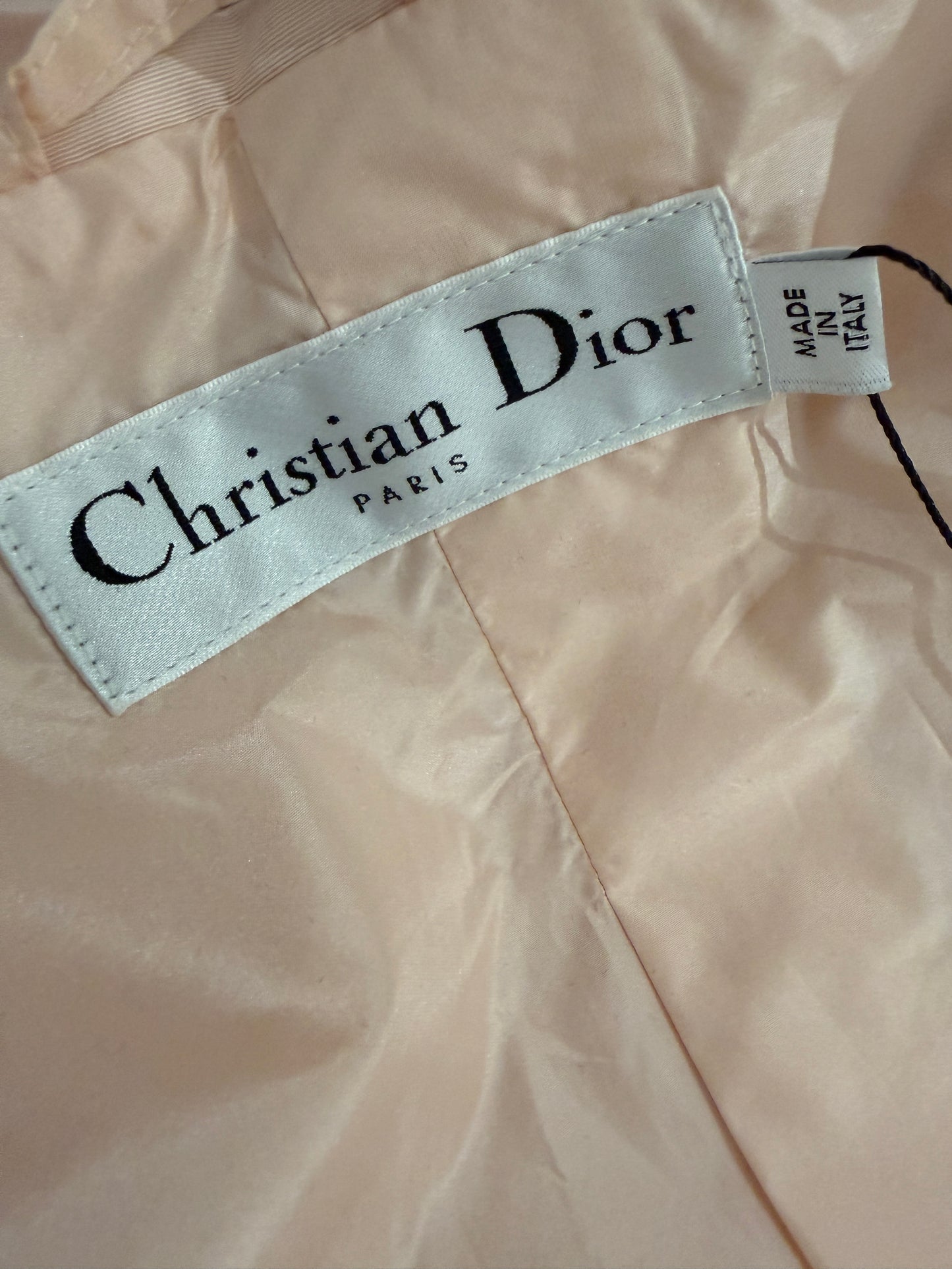 Christian_Dior_Raf_Simons_Fall_2015_Parka_ceinture_rose_8