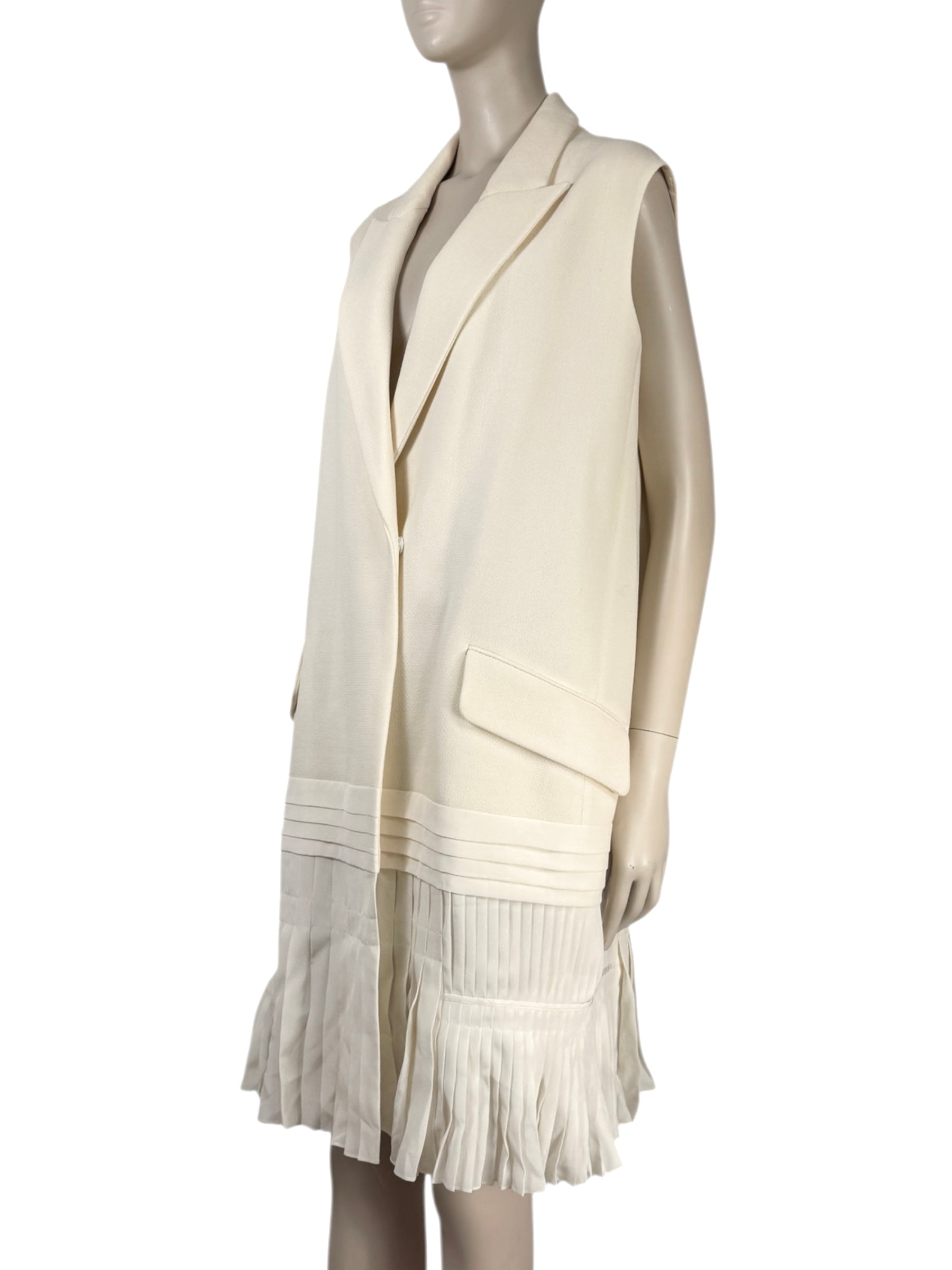 Christian Dior  Raf Simons  Spring/Summer 2015 Ready-to-Wear  Ecru coat dress, pleated hem 1
