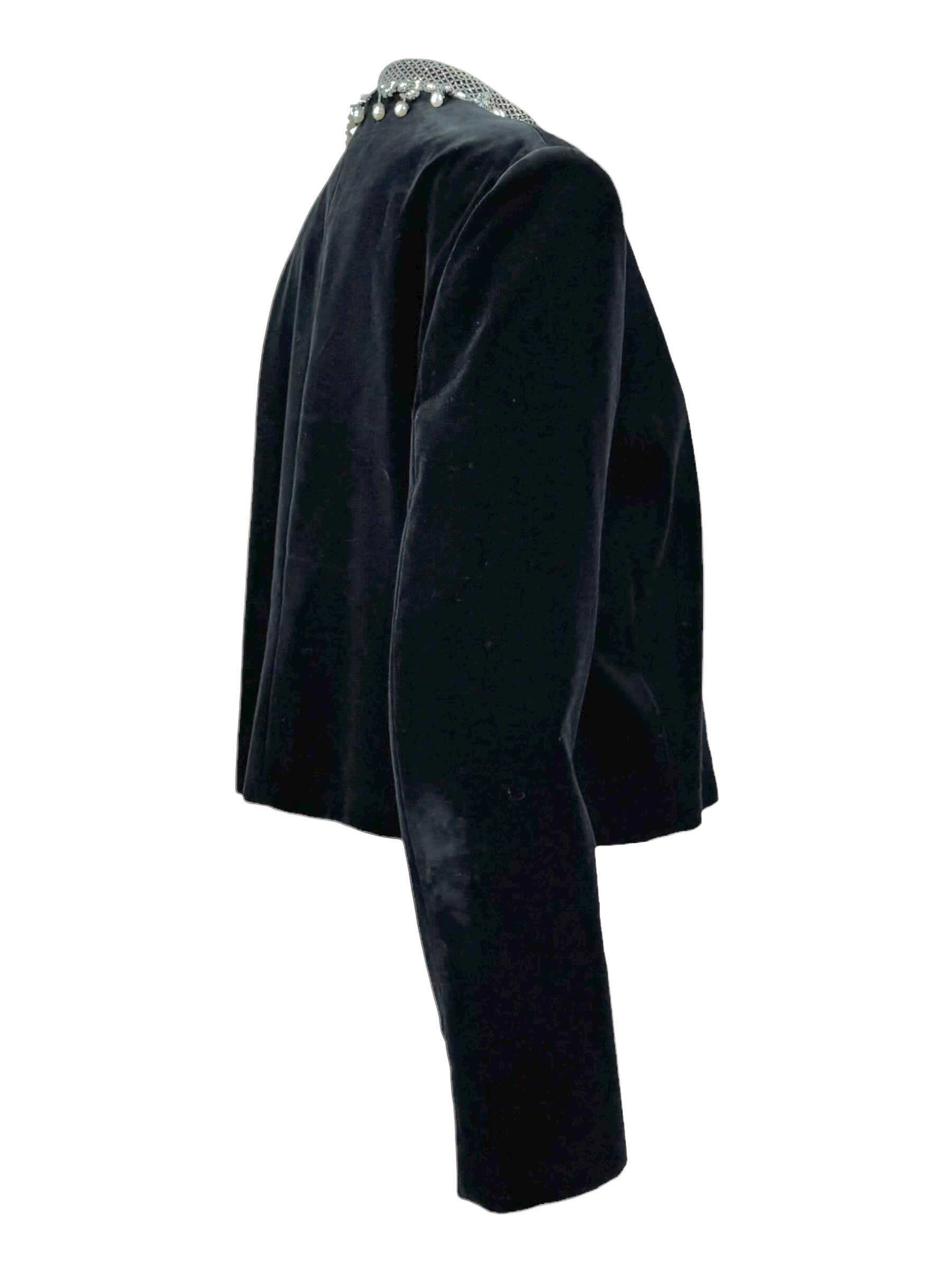 Christian Dior X Maria Grazia Chiuri Resort 2025 velvet jacket