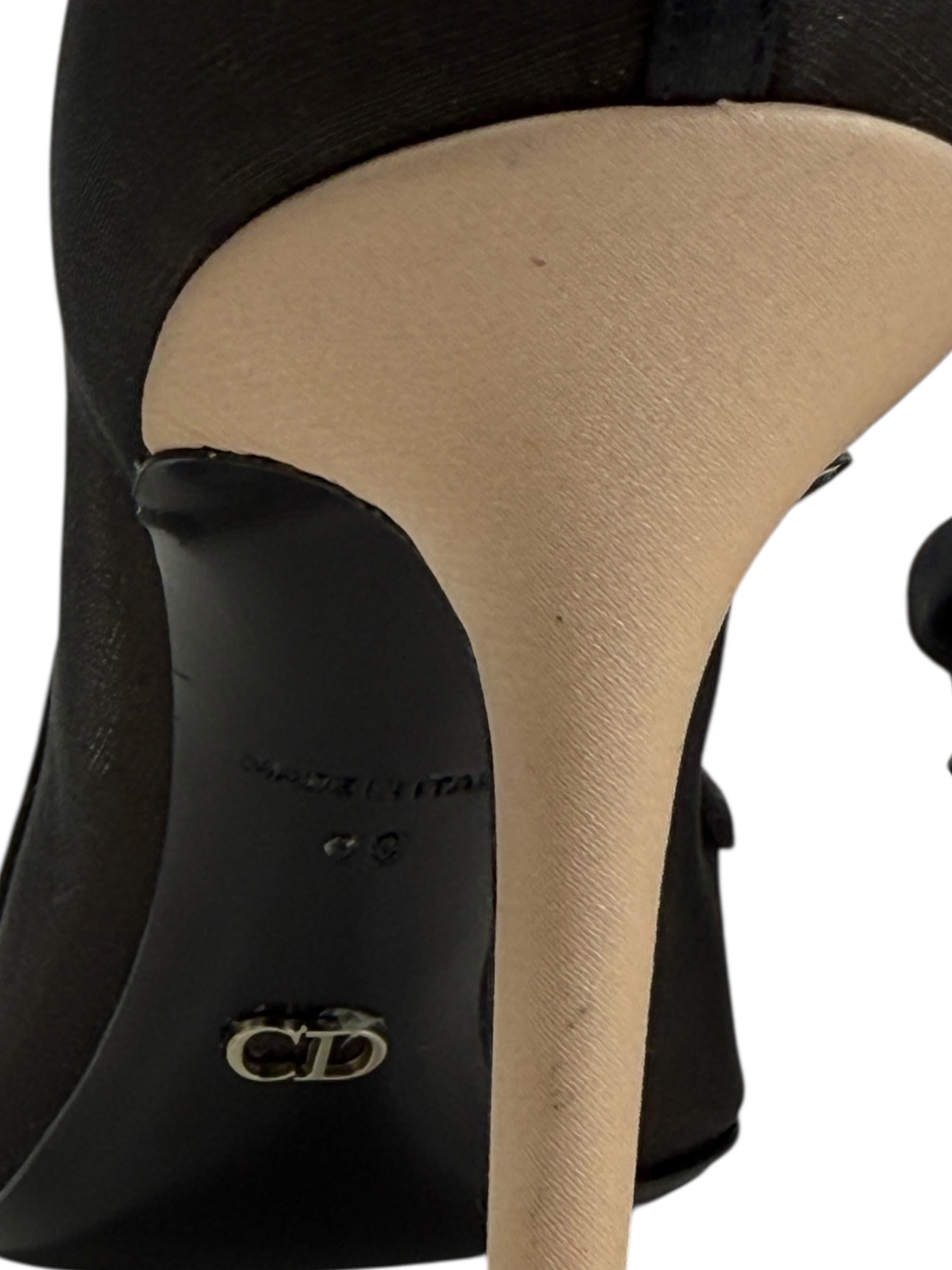 Christian Dior pump silk