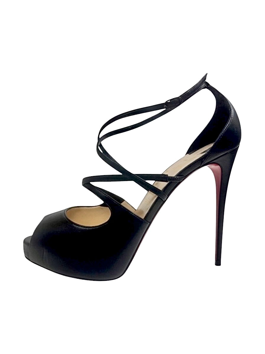 Christian Louboutin black lambskin holly pumps