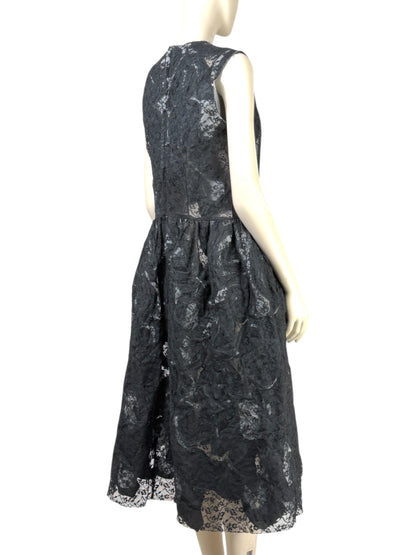 Comme des Garçons - Autumn/Winter 2015-2016  - Sleeveless dress in black lace and ruffles 6