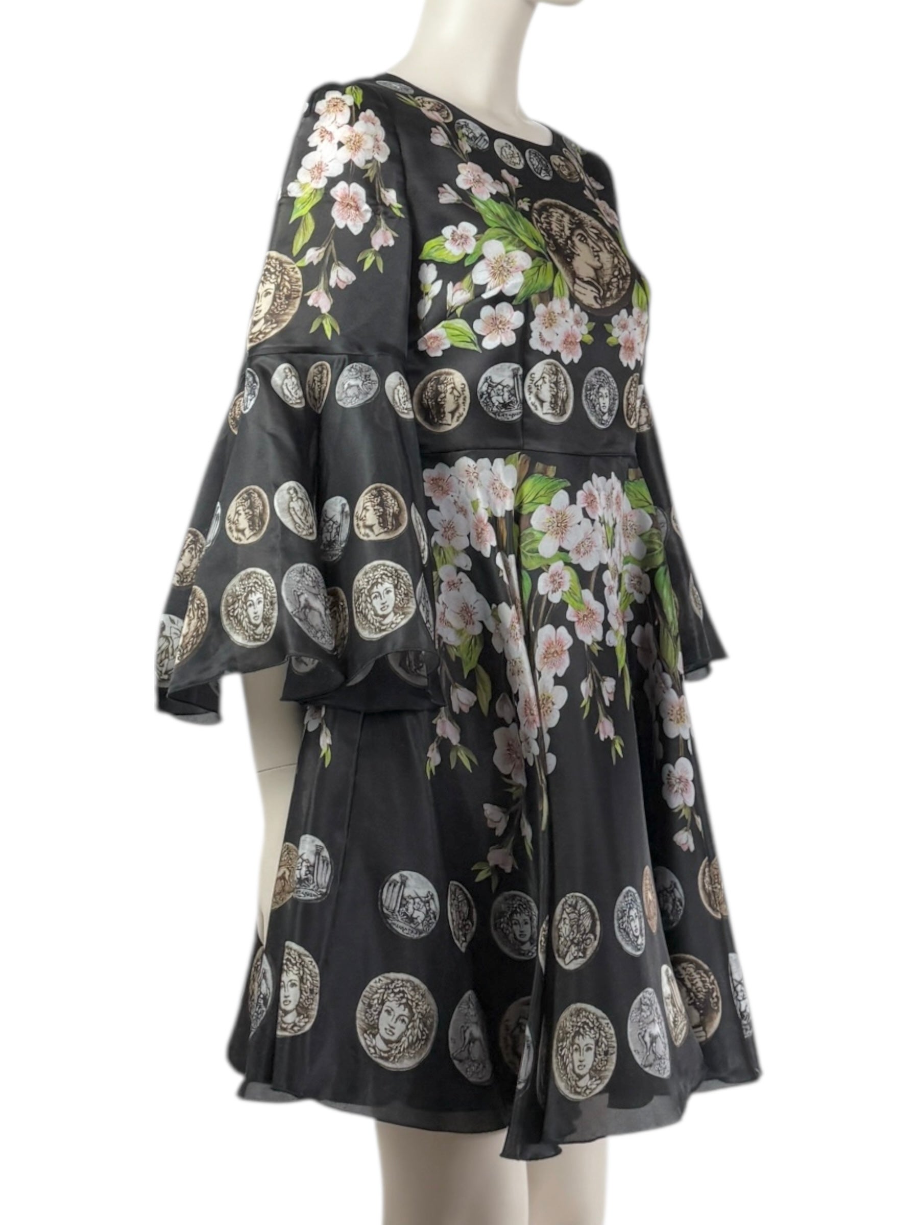 Dolce & Gabbana - Spring/Summer 2014 - Look 23 - Mini dress in black organza printed with a floral, coin motif
