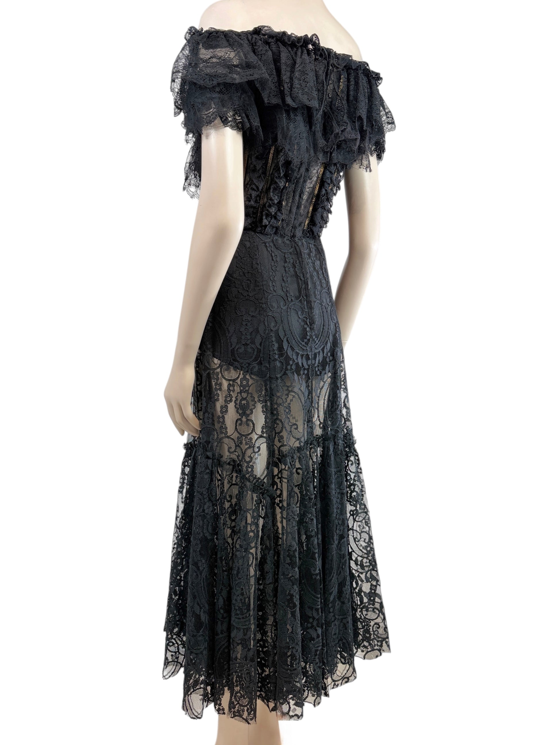 Dolce and Gabbana Spring 2017 Look 22 Black lace bustier dress