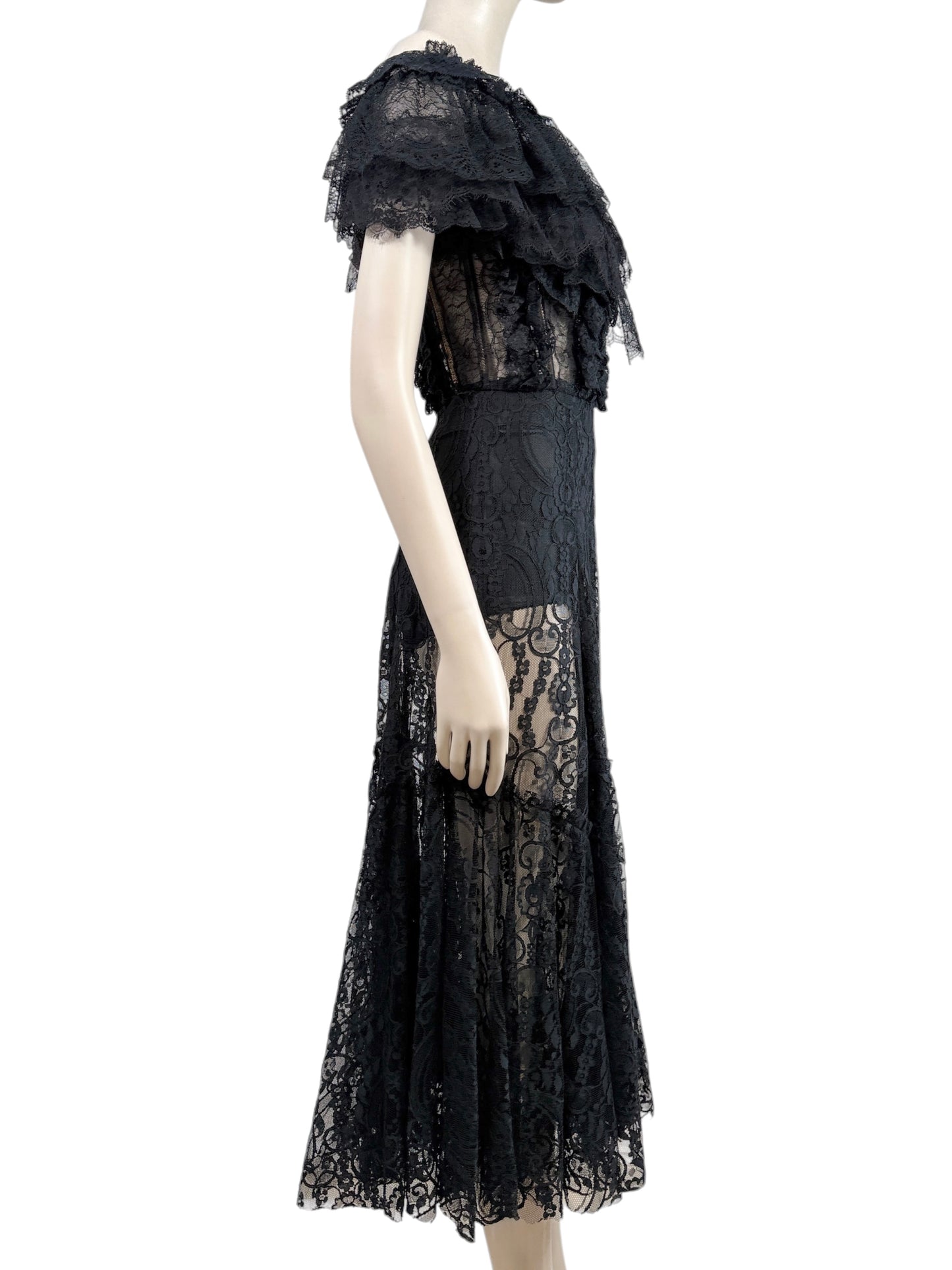 Dolce and Gabbana Spring 2017 Look 22 Black lace bustier dress