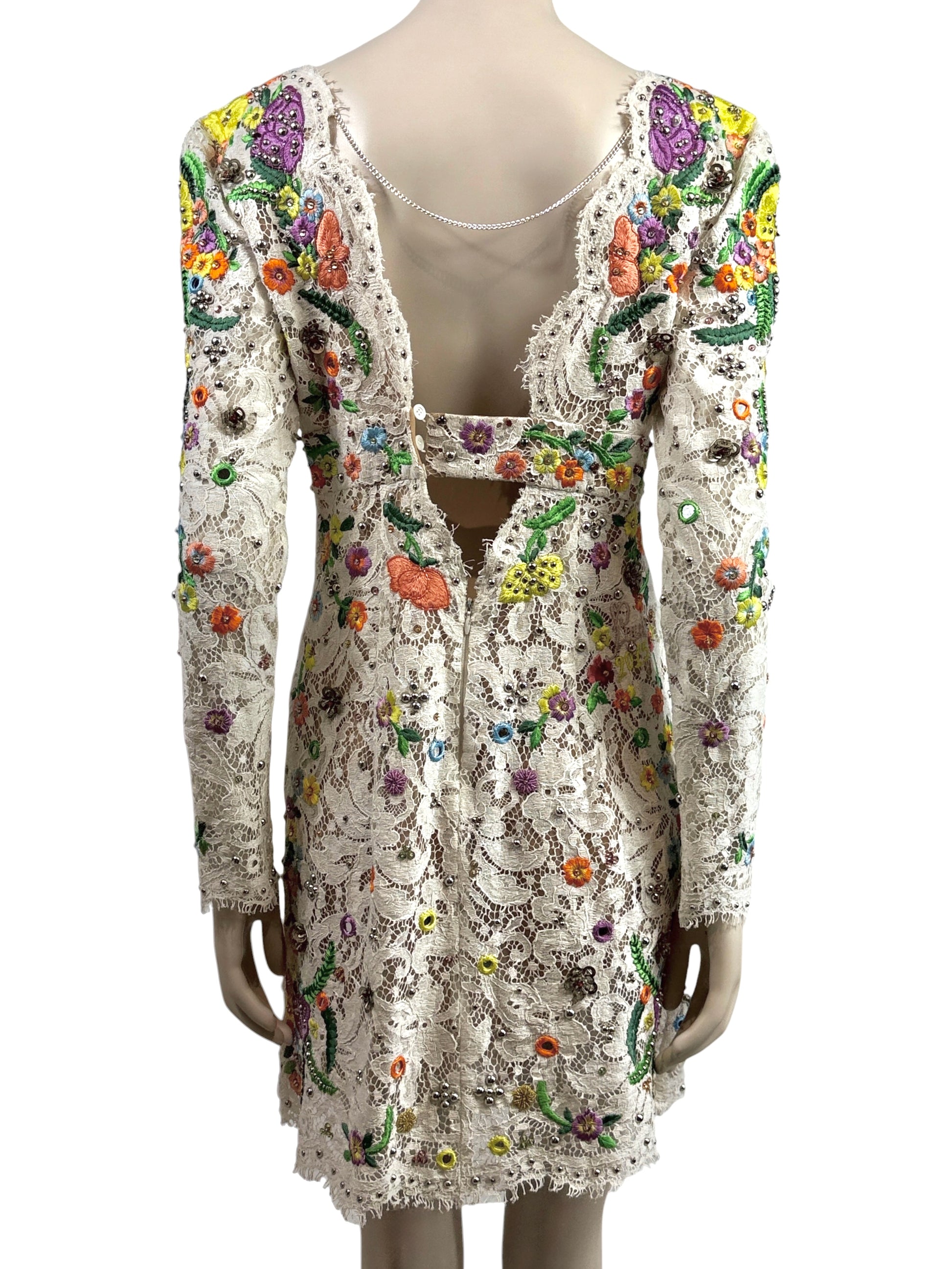 Emilio Pucci Peter Dundas Spring 2015 Look 1 Guipure lace floral dress