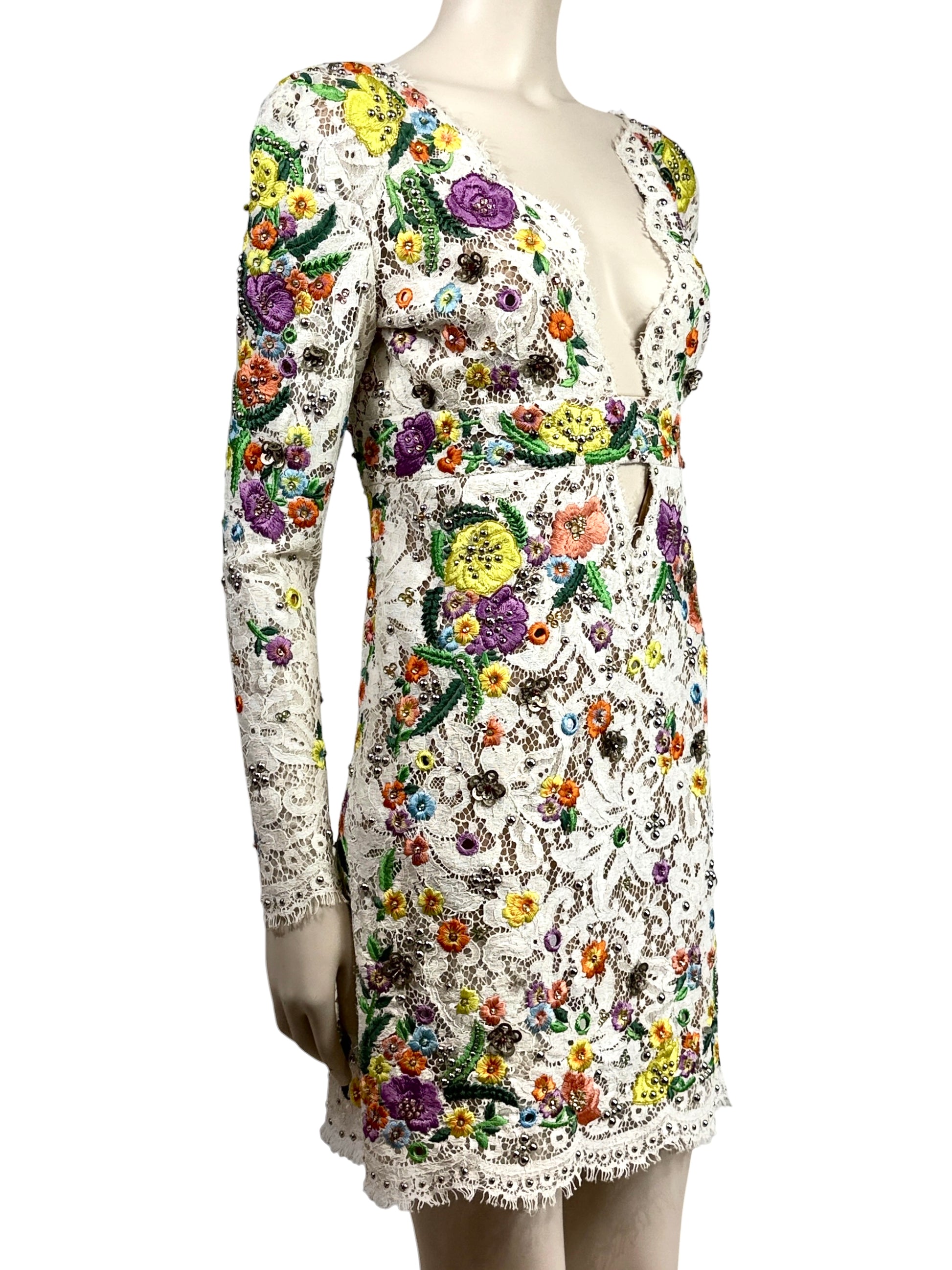 Emilio Pucci Peter Dundas Spring 2015 Look 1 Guipure lace floral dress