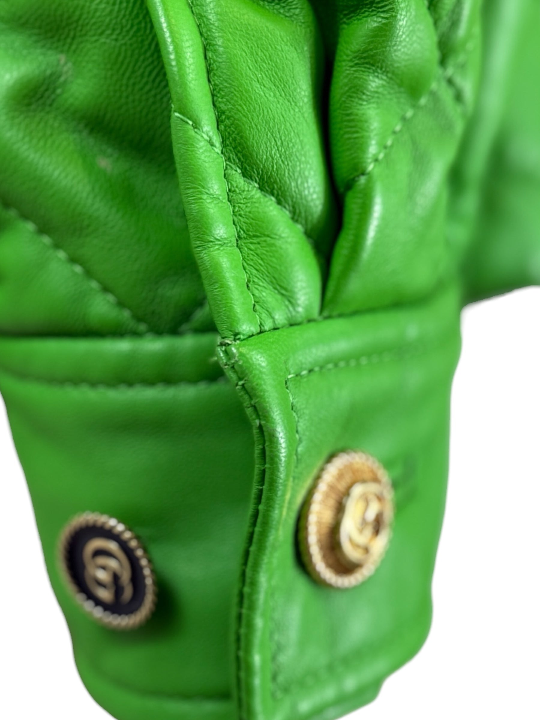 Gucci Alessandro Michele - Pre-Fall 2019 - Look 71 - Oversized apple green quilted lambskin leather jacket, drawstring waist, floral print lining