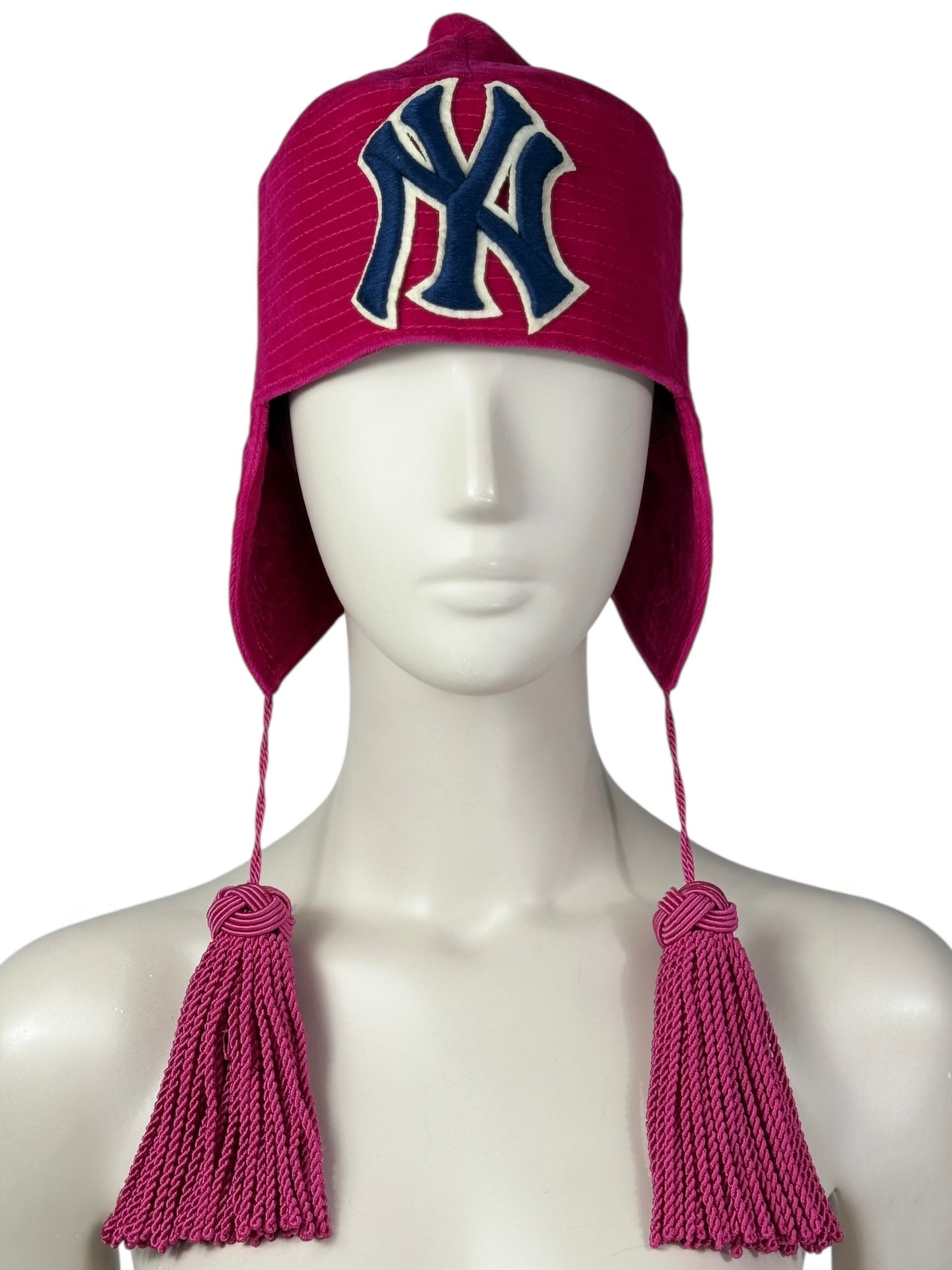 Gucci Alessandro Michele Fall 2018 Look 52 Pink tassel hat 