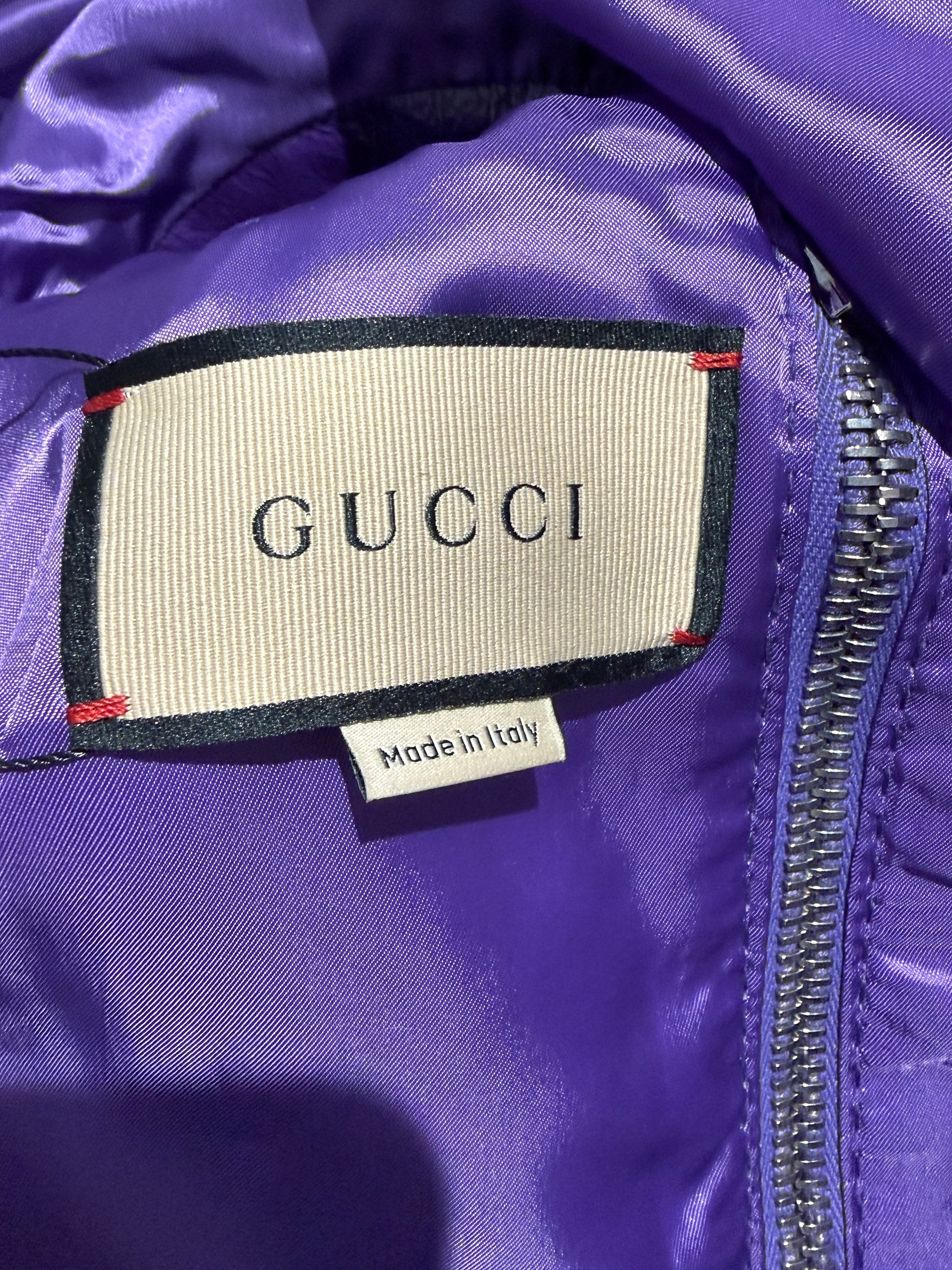 Gucci Alessandro Michele Resort 2023 Look 99 Purple patent mini cape