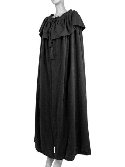 Gucci Frida Giannini Fall 2012 Look 29 Black cashmere cape