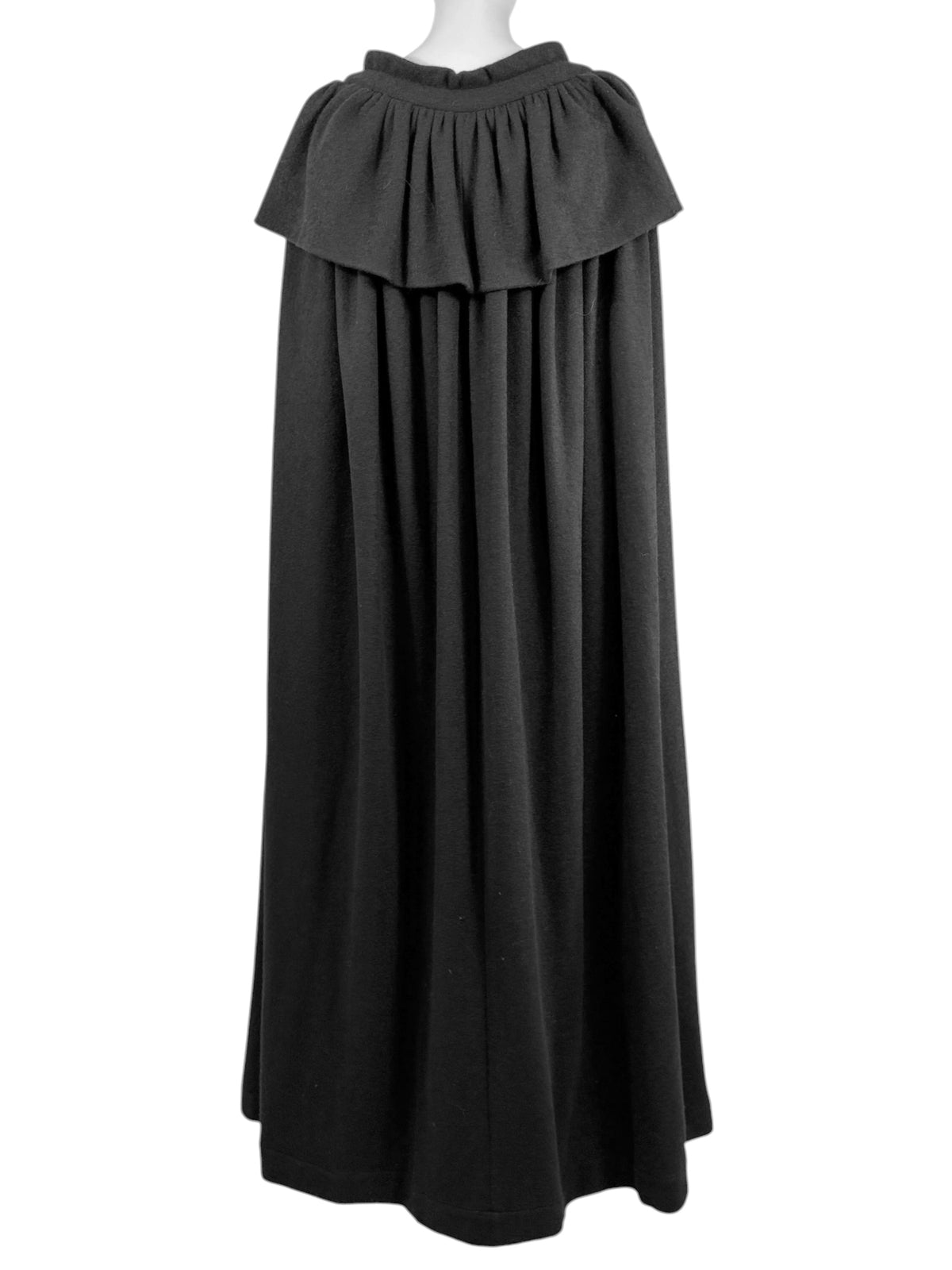 Gucci Frida Giannini Fall 2012 Look 29 Black cashmere cape