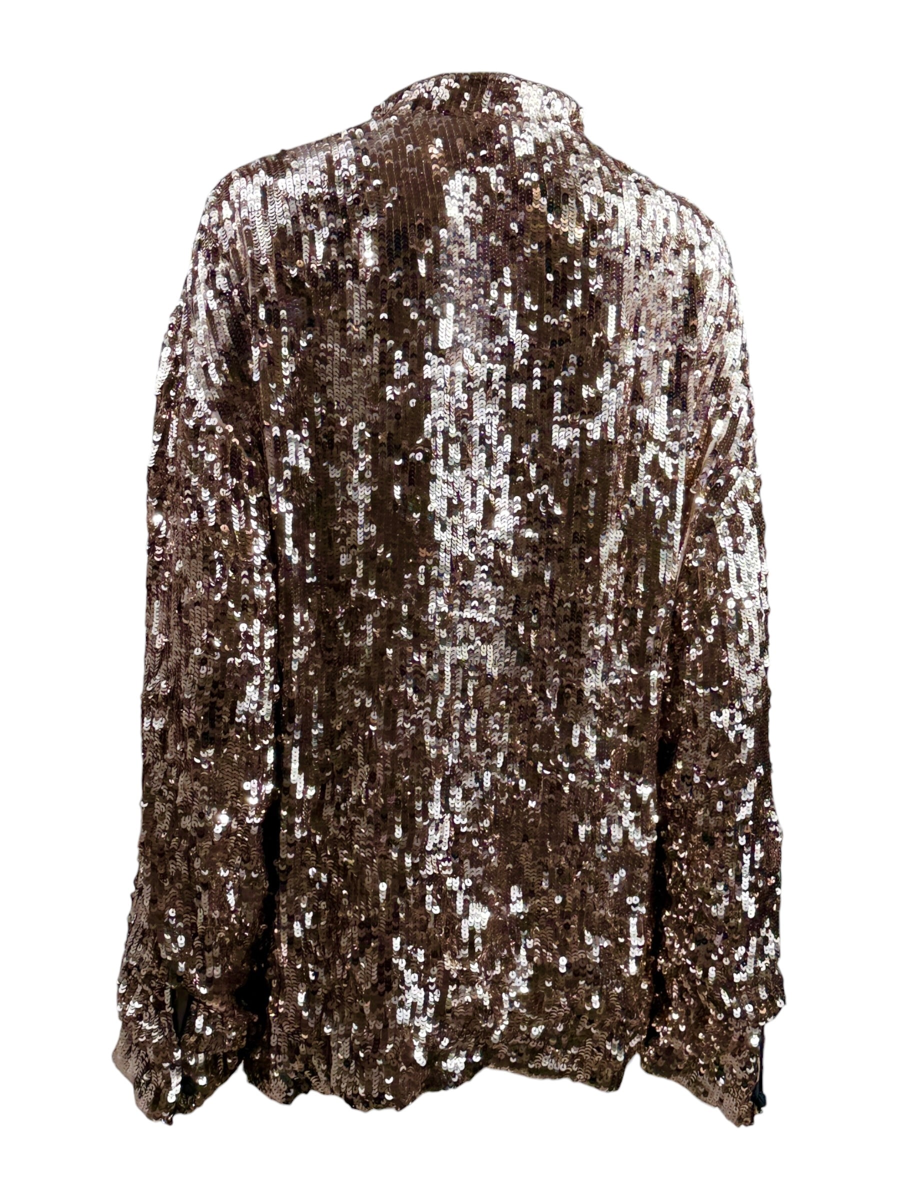 Gucci Salon Alessandro Michele Resort 2023 Look 77 Gold sequined cheongsam shirt