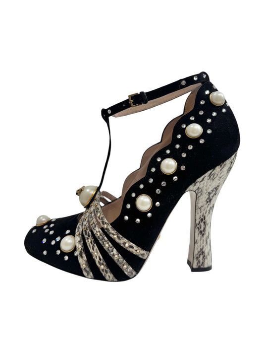 Gucci black velvet pumps pearls crystals