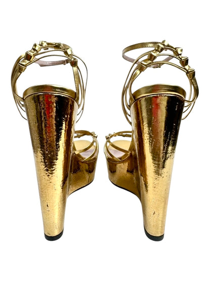 Gucci gold metallic platform 